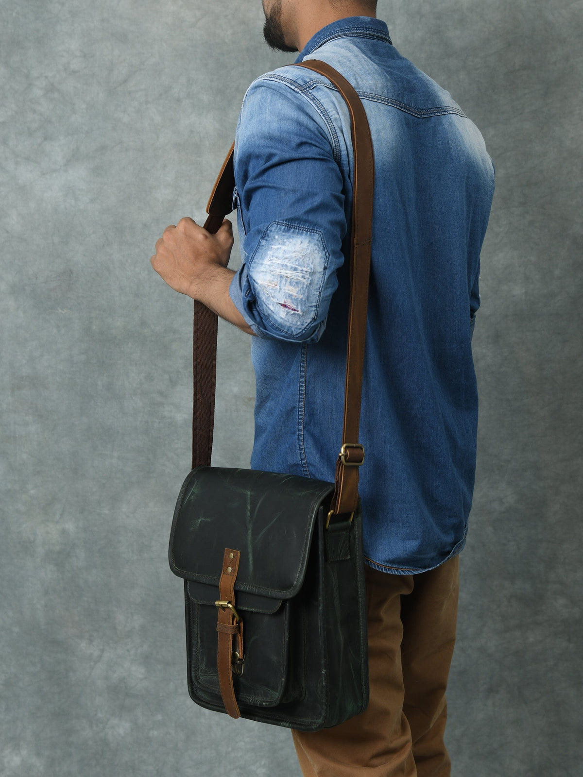 Classy Leather Bags Daily Companion Messenger Bag - AVBL MRKT (7)