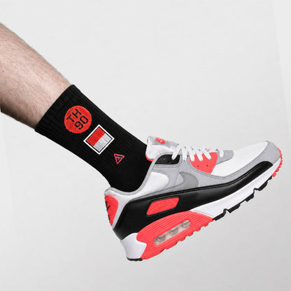 APTHCRY SNKR Socks - AM INFRARED - AVBL MRKT (1)