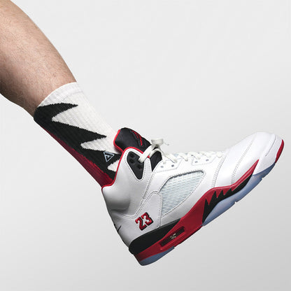APTHCRY SNKR Socks - Fire Red 5 - AVBL MRKT (1)
