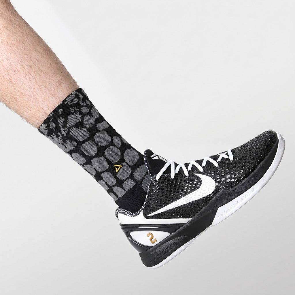 APTHCRY SNKR Socks - Mamba - AVBL MRKT (1)