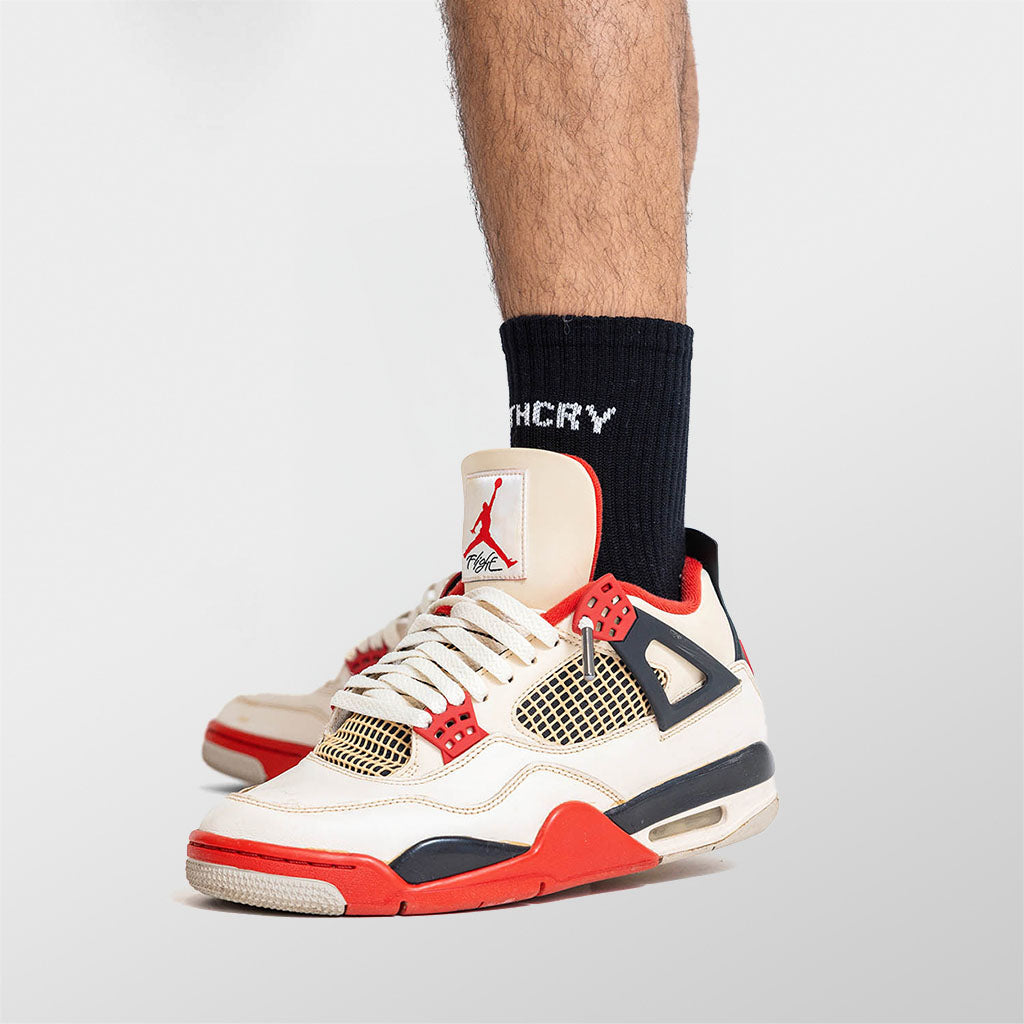 APTHCRY Shin Logo Mid-Length - Black - AVBL MRKT (2)