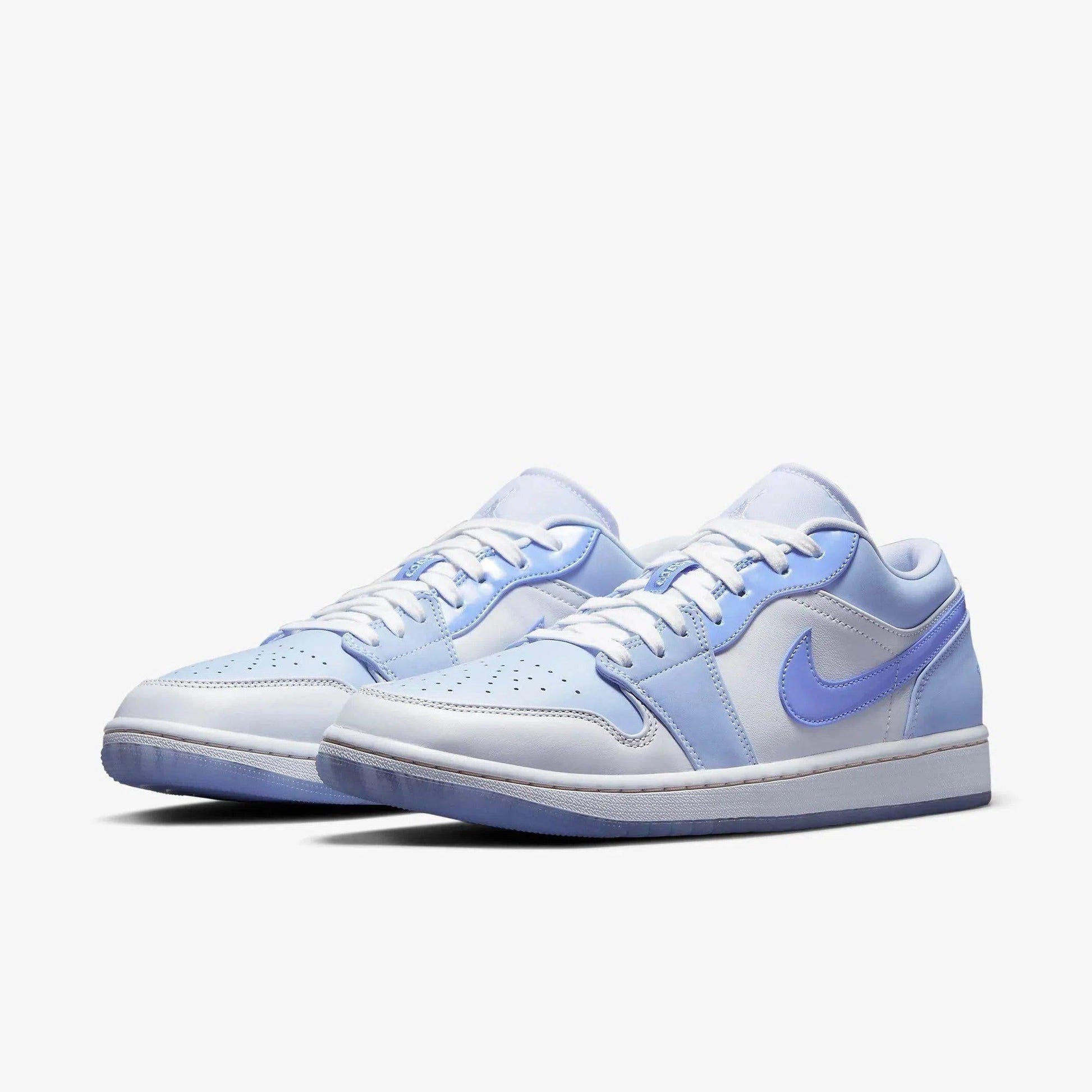 Air Jordan 1 Low SE 'Mighty Swooshers' (2021) [DM5442-040] Athletic Basketball Sports Sneakers in Football Grey / Polar - Ghost for Unisex Adult Mens - AVBL MRKT (1)