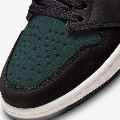 Air Jordan 1 Retro High OG Element x GORE-TEX 'Particle Grey' (2021) [DB2889-001] Athletic Basketball Sports Sneakers in Black / Chile Red - Particle Grey for Unisex Adult Mens - AVBL MRKT (7)