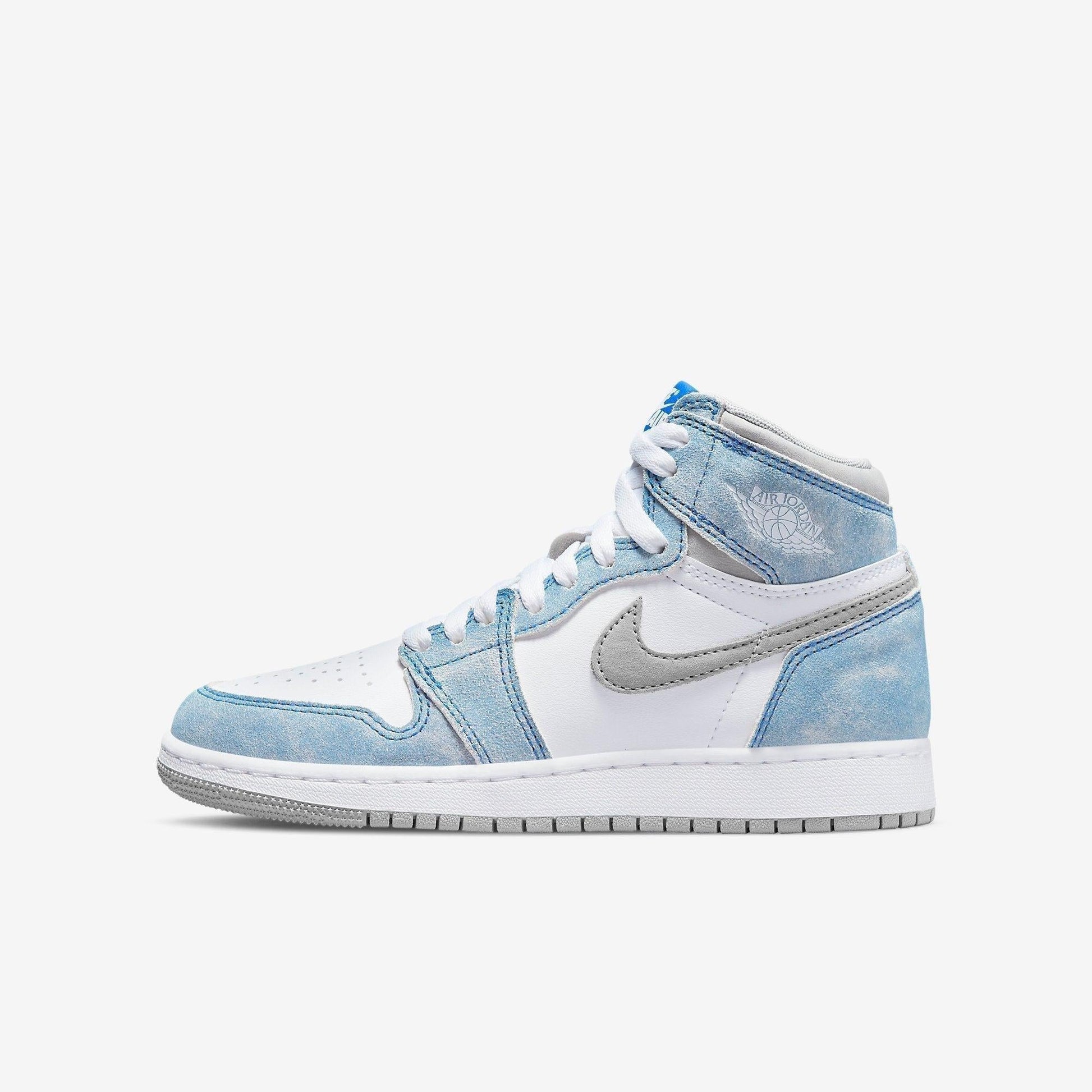 Air Jordan 1 Retro High OG 'Hyper Royal' (2021) (GS) [575441-402] Athletic Basketball Sports Sneakers in Hyper Royal / White for Unisex Youth Kids Junior Boys Girls - AVBL MRKT (2)
