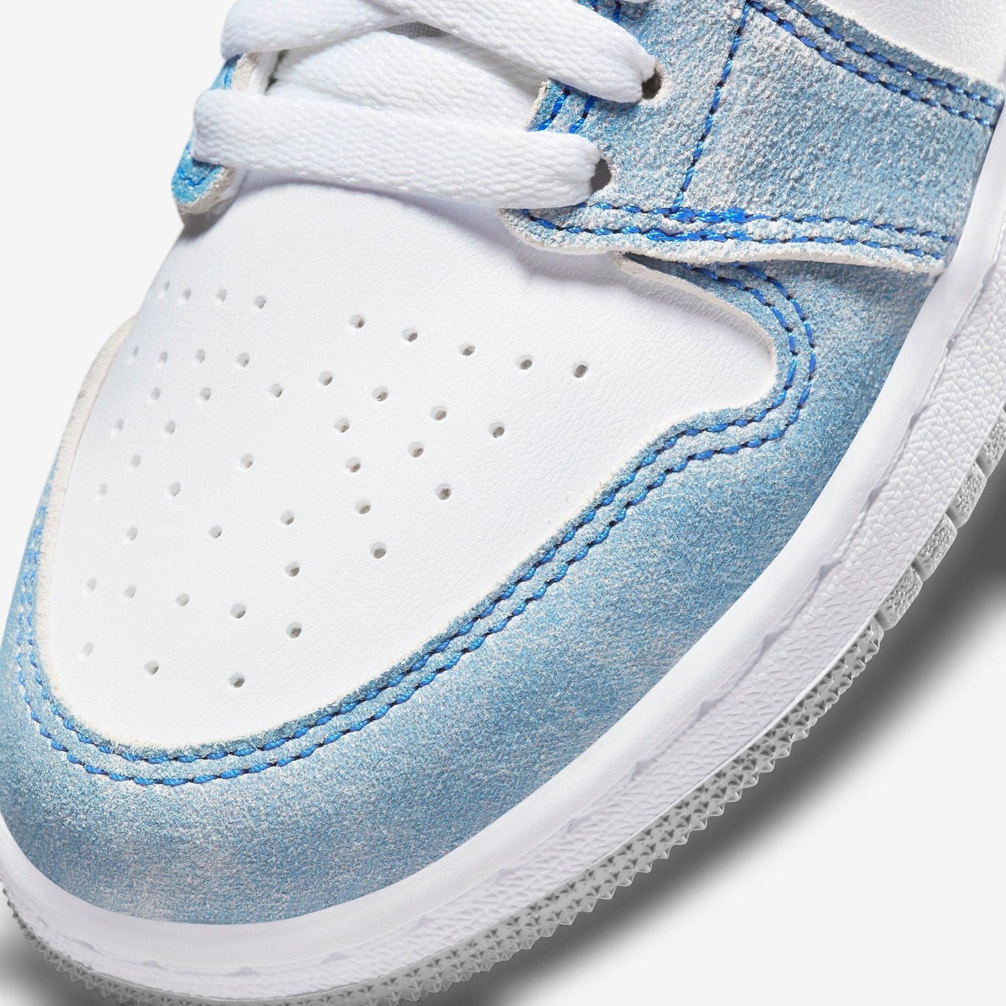 Air Jordan 1 Retro High OG 'Hyper Royal' (2021) (GS) [575441-402] Athletic Basketball Sports Sneakers in Hyper Royal / White for Unisex Youth Kids Junior Boys Girls - AVBL MRKT (7)