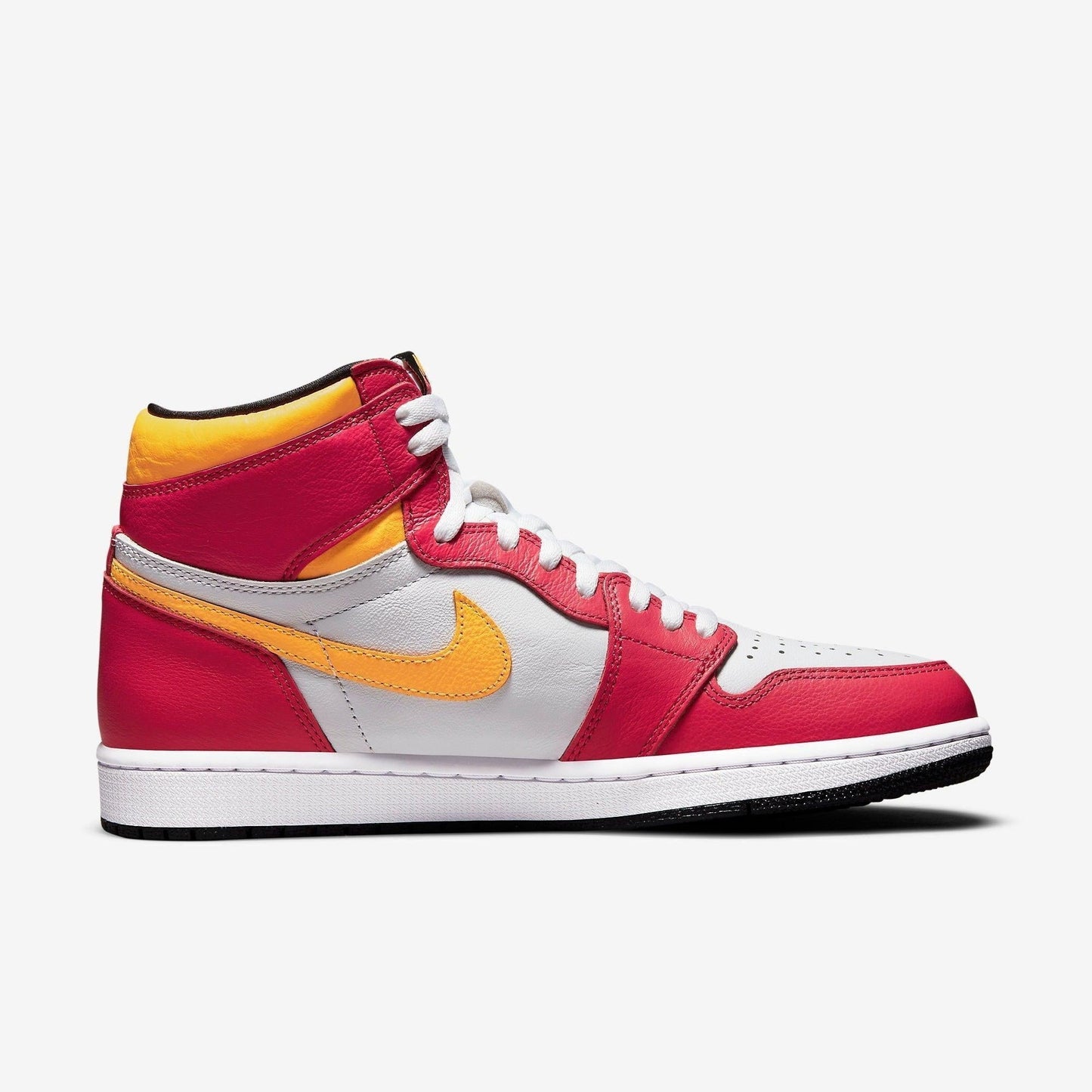 Air Jordan 1 Retro High OG 'Light Fusion Red' (2021) [555088-603] Athletic Basketball Sports Sneakers in Light Fusion Red / Black - White for Unisex Adult Mens - AVBL MRKT (4)