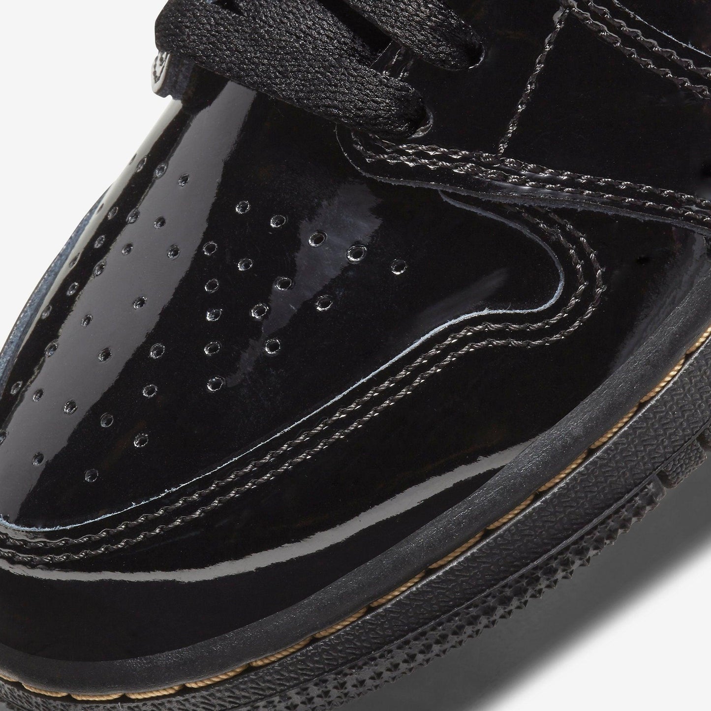 Air Jordan 1 Retro High OG 'Metallic Gold' (2020) (GS) [575441-032] Athletic Basketball Sports Sneakers in Black / Metallic Gold for Unisex Youth Kids Junior Boys Girls - AVBL MRKT (7)