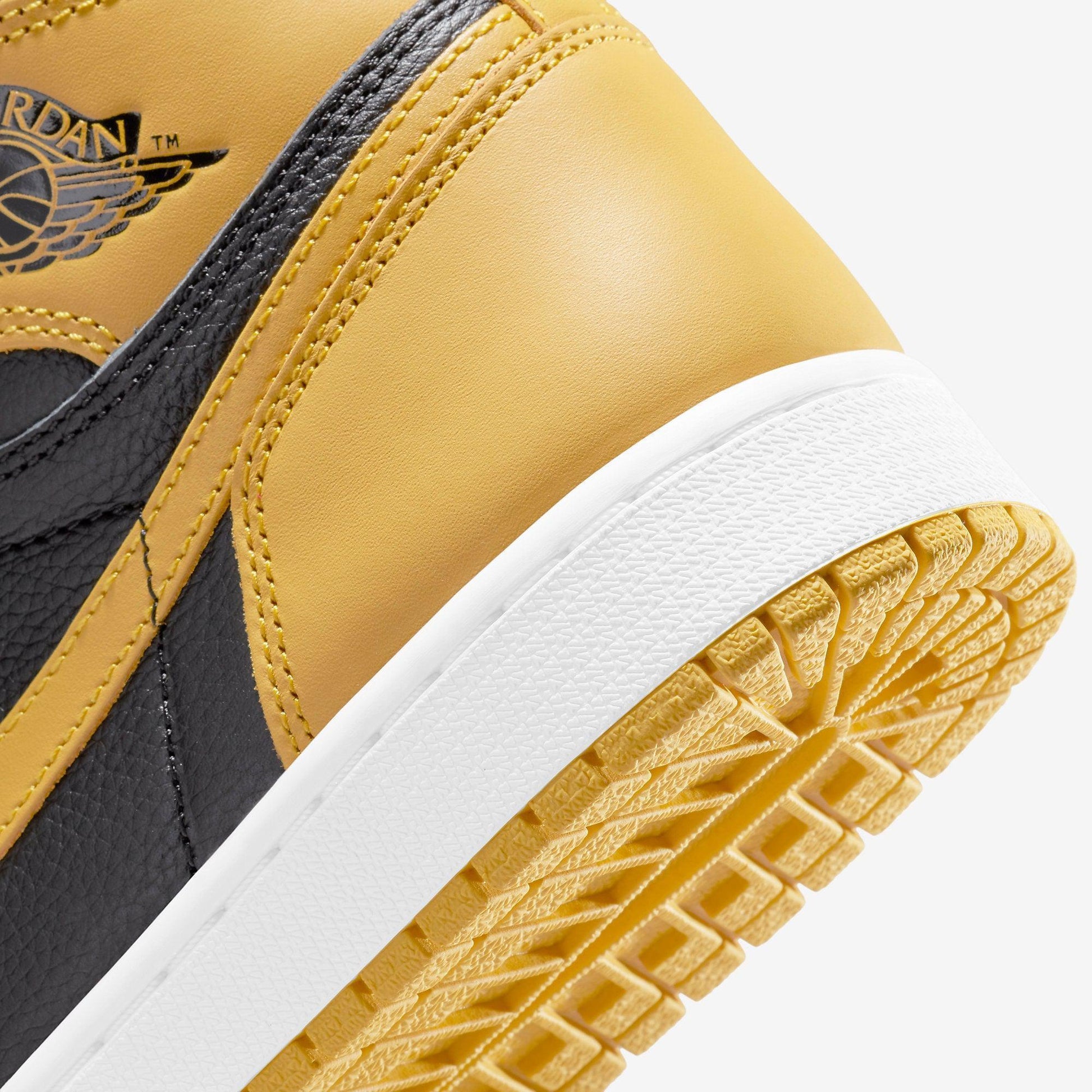 Air Jordan 1 Retro High OG 'Pollen' (2021) [555088-701] Athletic Basketball Sports Sneakers in Pollen / White - Black for Unisex Adult Mens - AVBL MRKT (8)