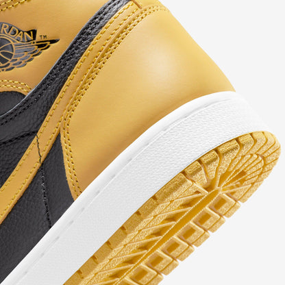 Air Jordan 1 Retro High OG 'Pollen' (2021) [555088-701] Athletic Basketball Sports Sneakers in Pollen / White - Black for Unisex Adult Mens - AVBL MRKT (8)