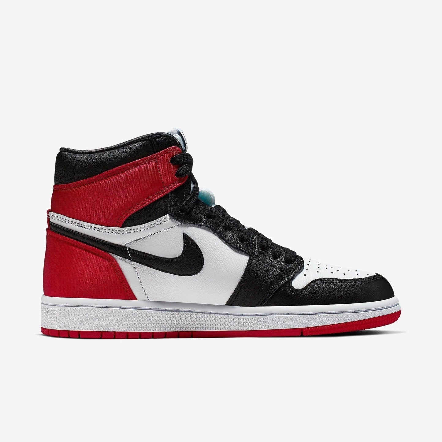 Air Jordan 1 Retro High OG 'Satin Black Toe' (2019) (Womens) [CD0461-016] Athletic Basketball Sports Sneakers in Black / Black - White - Varsity Red for Unisex Adult Female Ladies Girls WMNS - AVBL MRKT (4)