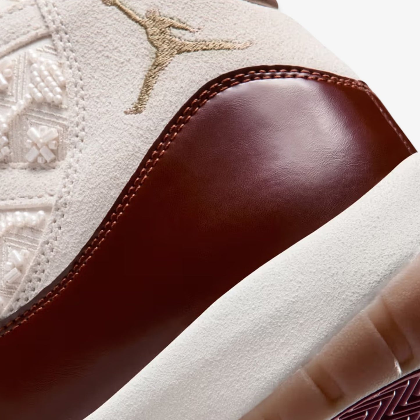 Air Jordan 11 Retro 'City Pack China / Gym Red' (2025) [IM8352-670] Athletic Basketball Sports Sneakers in Gym Red / Soft Pearl - Gum Medium Brown - Metallic Gold for Unisex Adult Mens - AVBL MRKT (7)