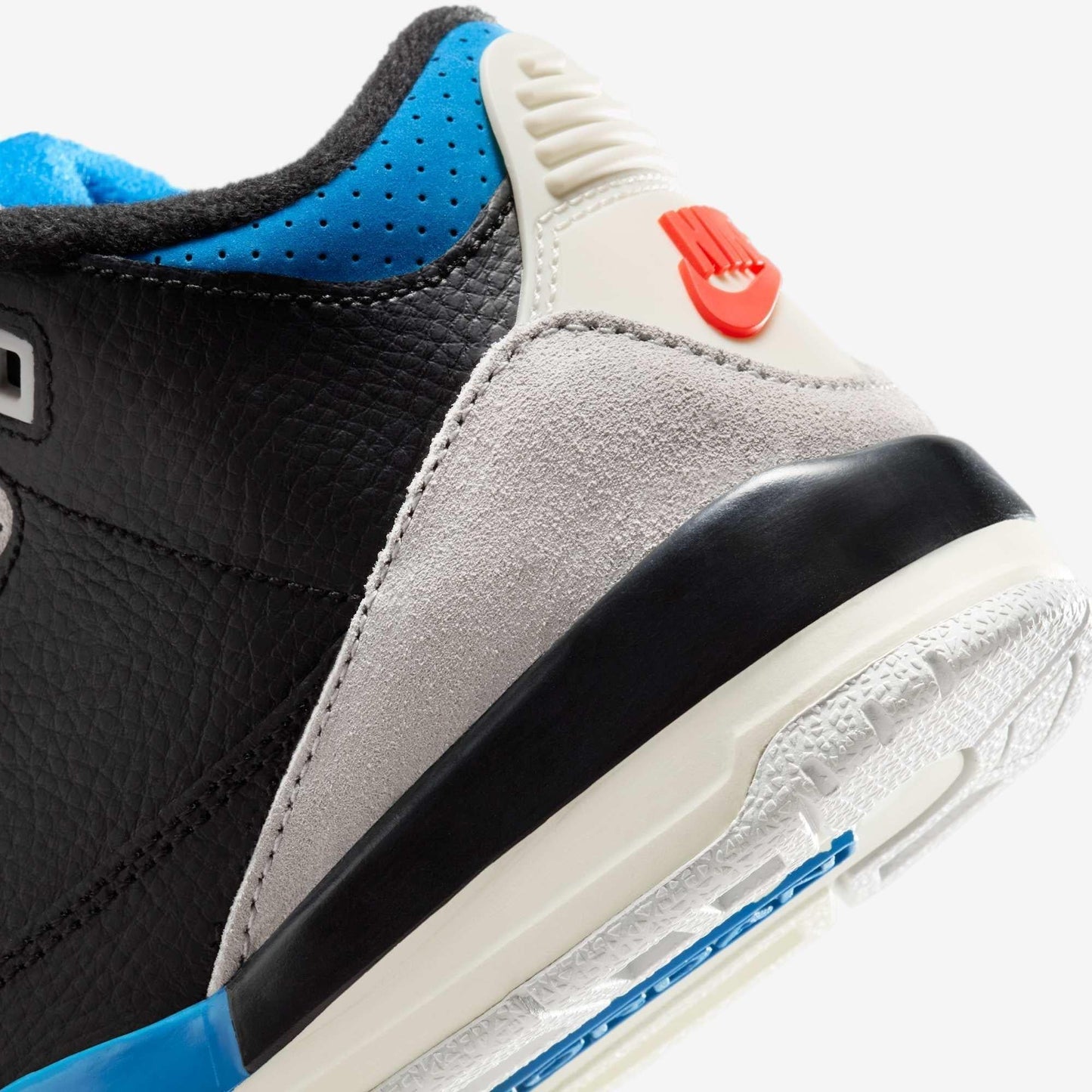 Air Jordan 3 Retro OG 'Rare Air' (2025) (PS) [IB8969-004] Athletic Basketball Sports Sneakers in Black / Chile Red - Neutral Grey - Military Blue for Unisex Little Kids Pre-School Boys Girls - AVBL MRKT (8)