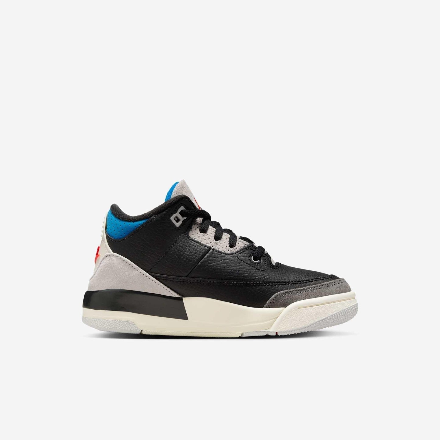Air Jordan 3 Retro OG 'Rare Air' (2025) (PS) [IB8969-004] Athletic Basketball Sports Sneakers in Black / Chile Red - Neutral Grey - Military Blue for Unisex Little Kids Pre-School Boys Girls - AVBL MRKT (4)
