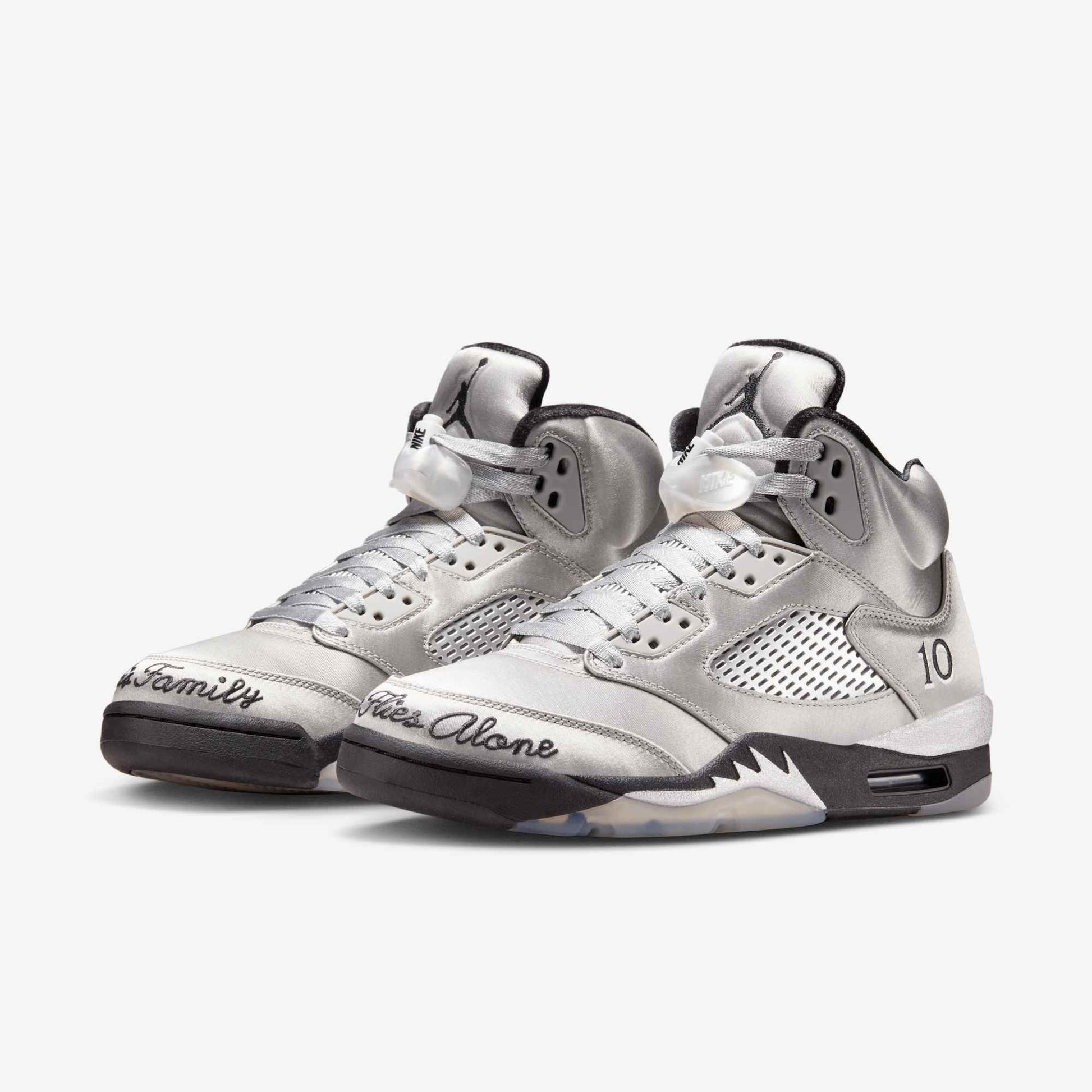 Air Jordan 5 Retro 'Wings / In This House, No One Flies Alone' (2025) (Womens) [IO2038-001] Athletic Basketball Sports Sneakers in Medium Grey / Black - Metallic Silver for Unisex Adult Female Ladies Girls WMNS - AVBL MRKT (1)