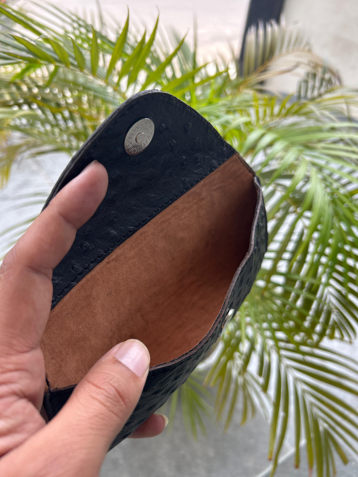 Classy Leather Bags Black Leather Sunglasses Cover - AVBL MRKT (5)