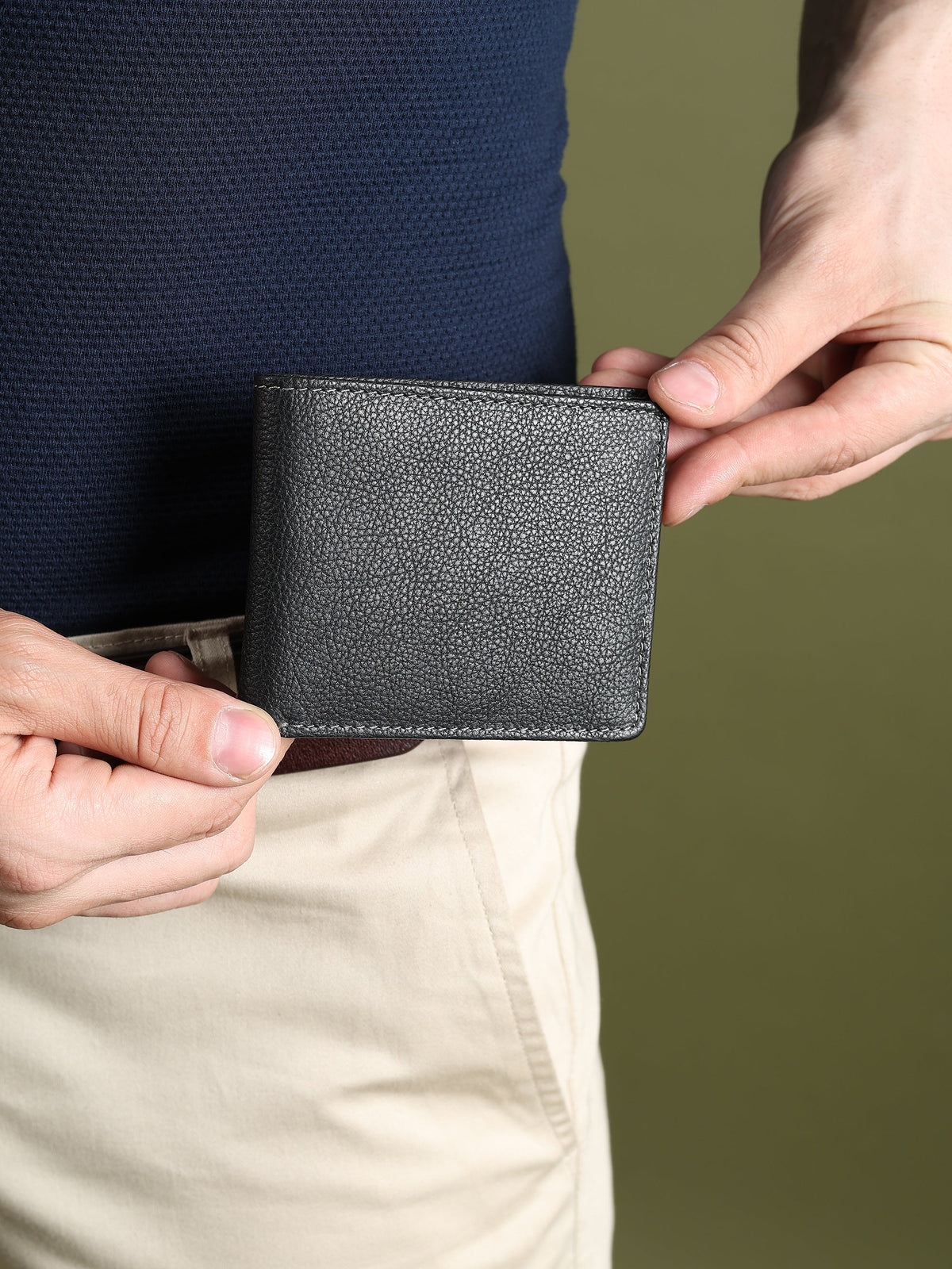Classy Leather Bags Black Textured Leather Mens Wallet - AVBL MRKT (8)