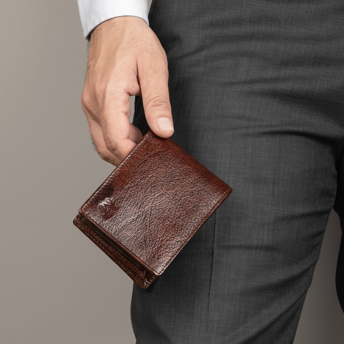 Classy Leather Bags Brown Sleek-Fit Wallet - AVBL MRKT (1)