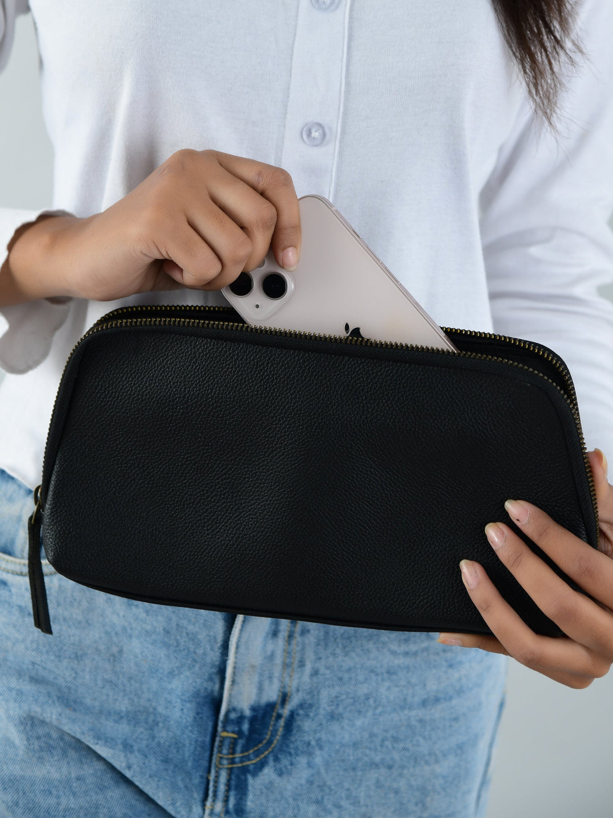 Classy Leather Bags Classic Black Leather Clutch - AVBL MRKT (2)