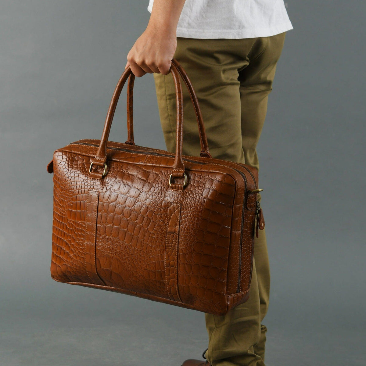Classy Leather Bags Easton Premium Buffalo Leather Laptop Office Briefcase - AVBL MRKT (2)
