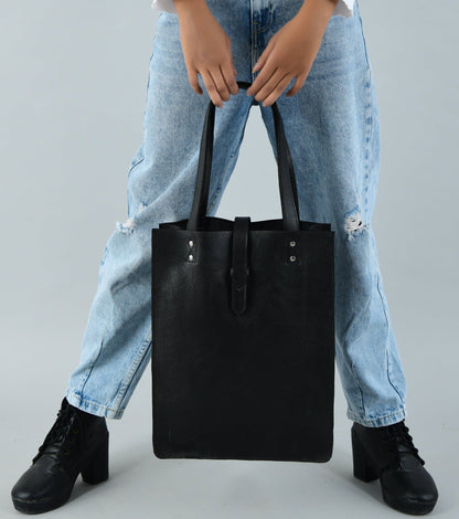 Classy Leather Bags Ebony Elegance Leather Tote - AVBL MRKT (2)