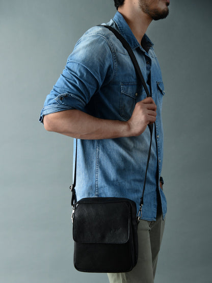 Classy Leather Bags Enzo Black Side Messenger - AVBL MRKT (7)
