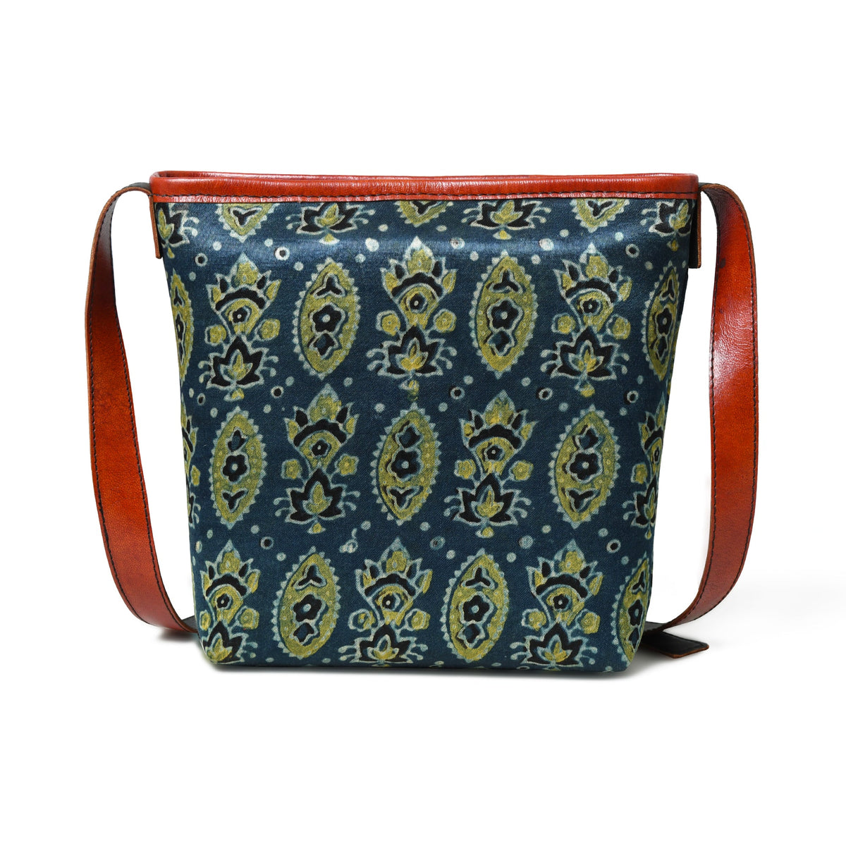 Classy Leather Bags Heritage Ajrakh Leather Tote Bag - AVBL MRKT (6)