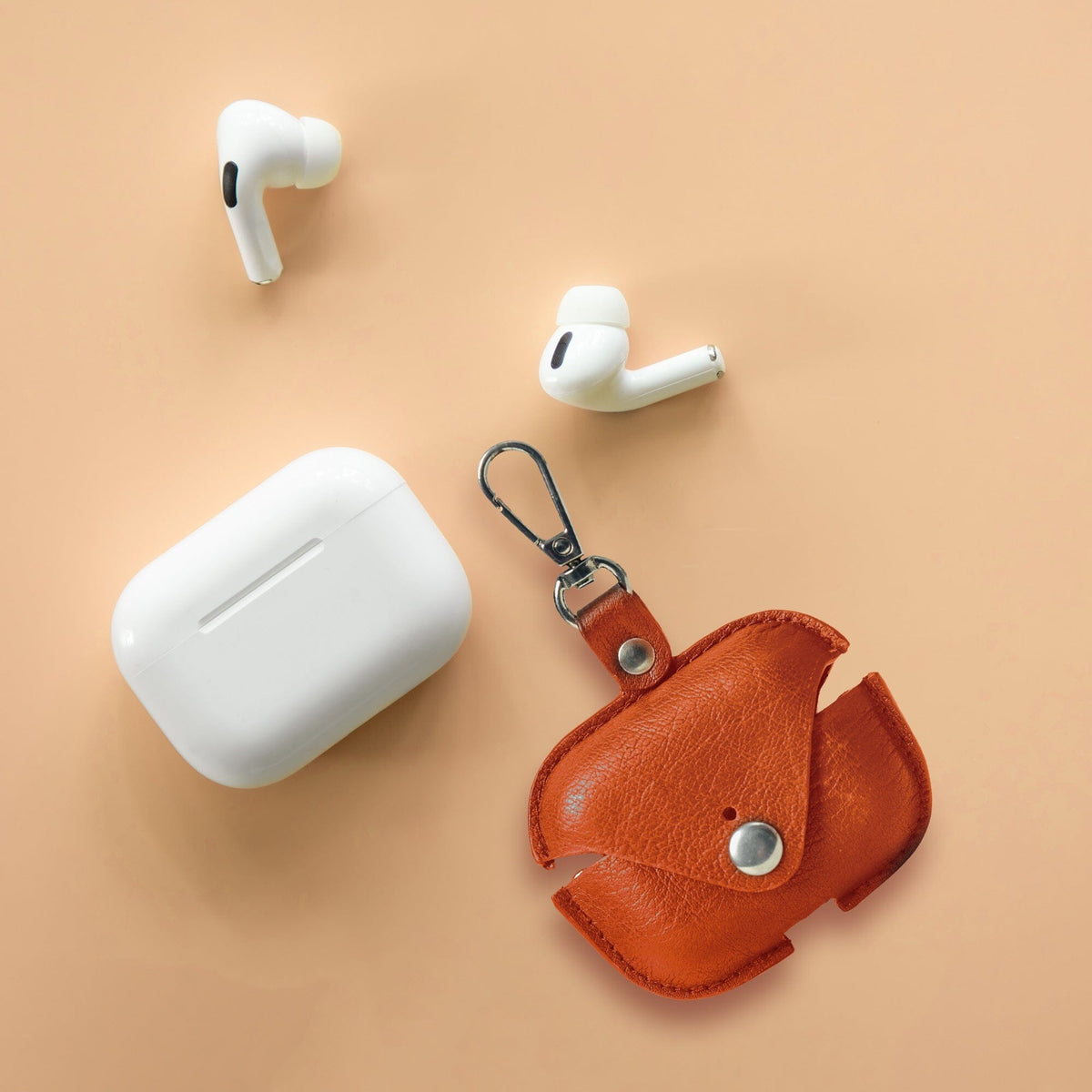 Classy Leather Bags Leather AirPods Pro Case - AVBL MRKT (5)