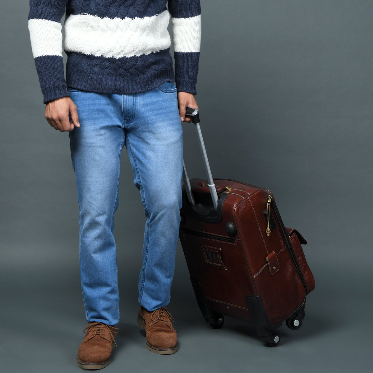 Classy Leather Bags Leather Carry-On Trolly Bag - AVBL MRKT (9)