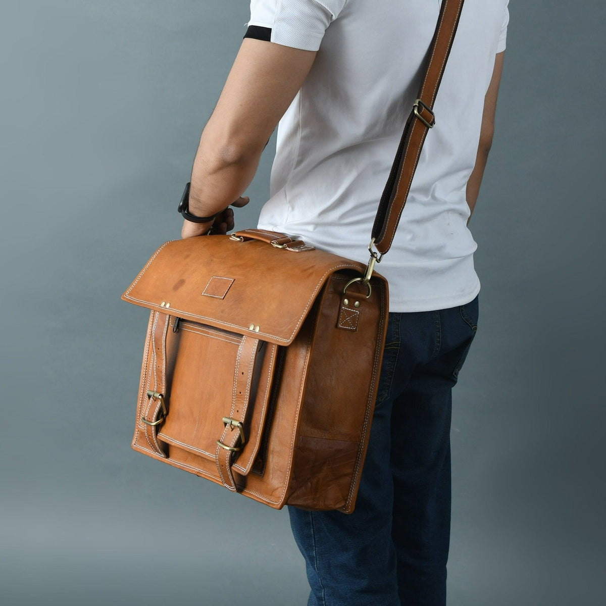 Classy Leather Bags MaheTri Big Pocket- Tan Brown - AVBL MRKT (2)