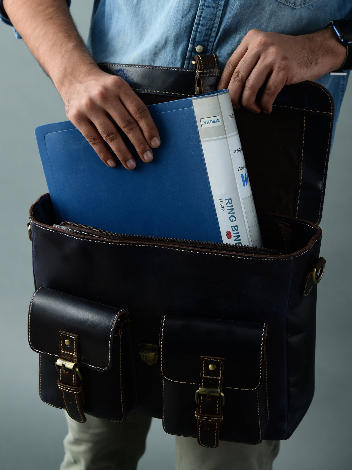 Classy Leather Bags Panther Laptop Messenger Bag - AVBL MRKT (11)