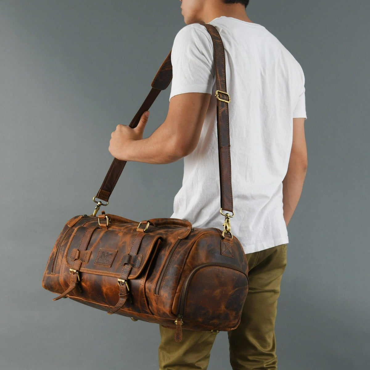 Classy Leather Bags Sinclair Buffalo Duffle - AVBL MRKT (3)