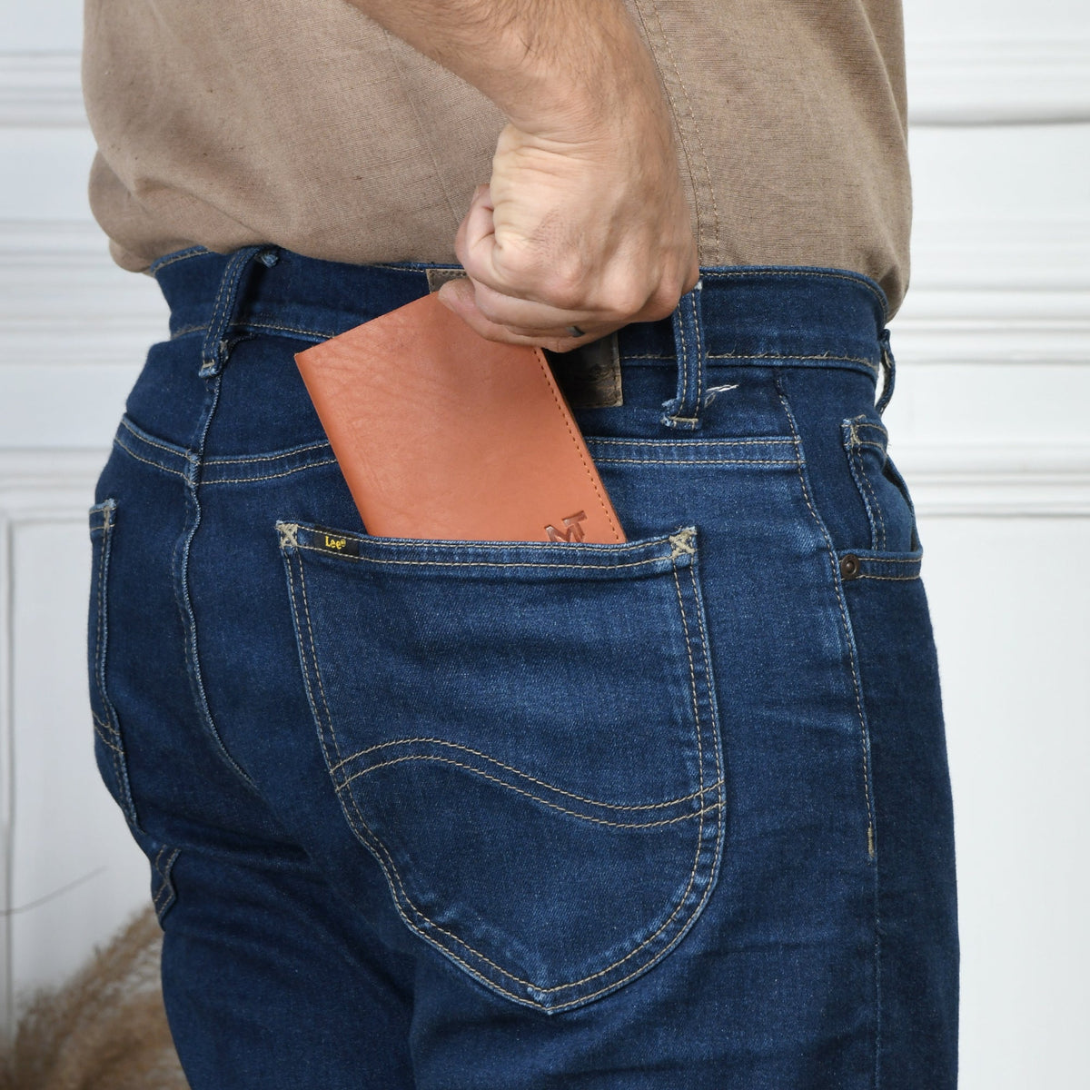 Classy Leather Bags Solomon Slim Bi-fold Wallet - AVBL MRKT (3)