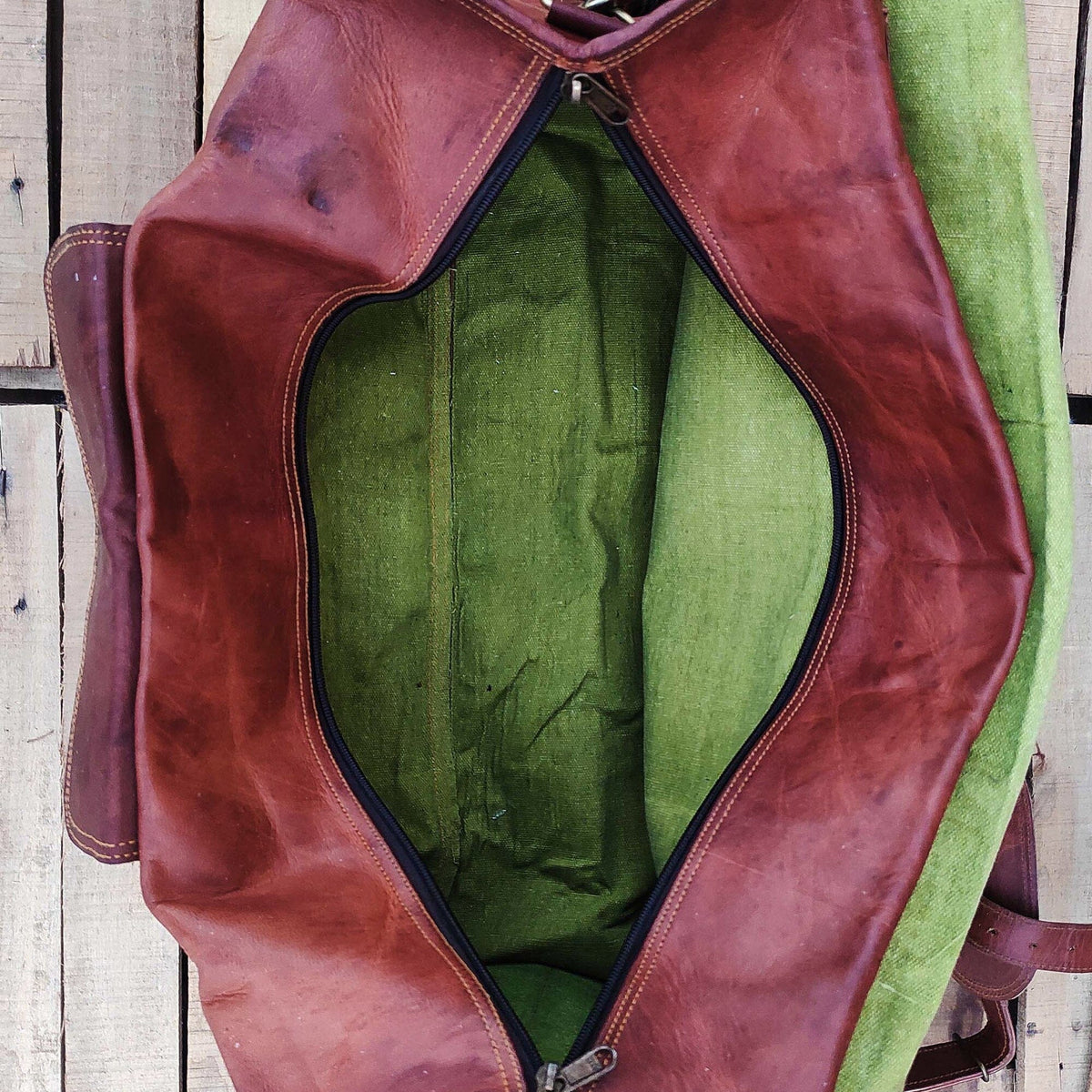 Classy Leather Bags The Harrison Duffel - AVBL MRKT (4)