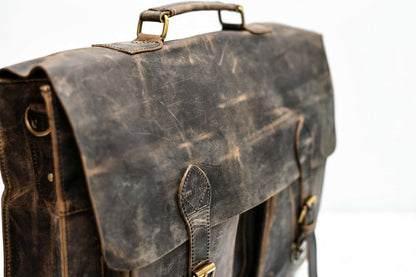 Classy Leather Bags The Indiana Jones - AVBL MRKT (6)