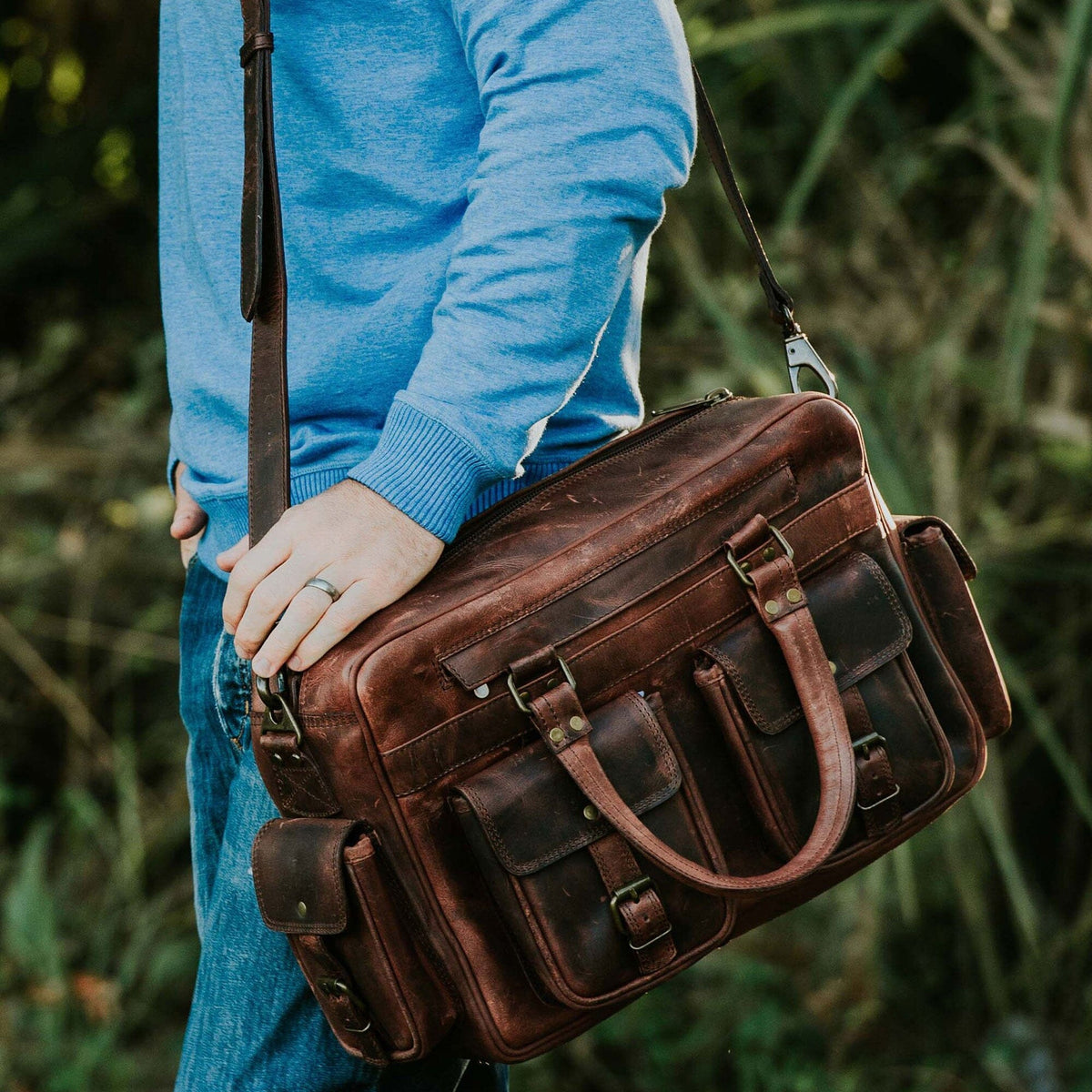 Classy Leather Bags The Maverick - AVBL MRKT (2)