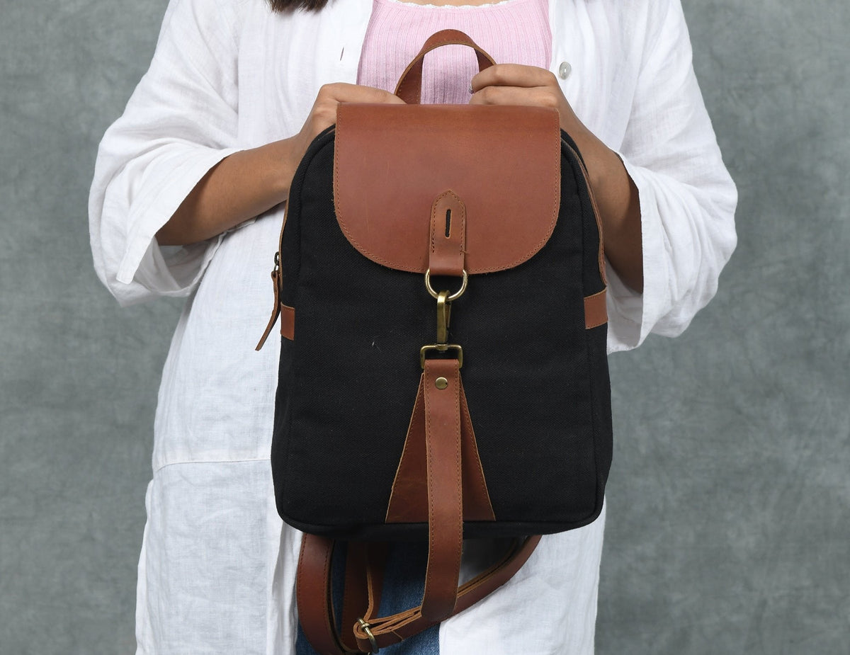 Classy Leather Bags The Mini Bailey Canvas - AVBL MRKT (2)