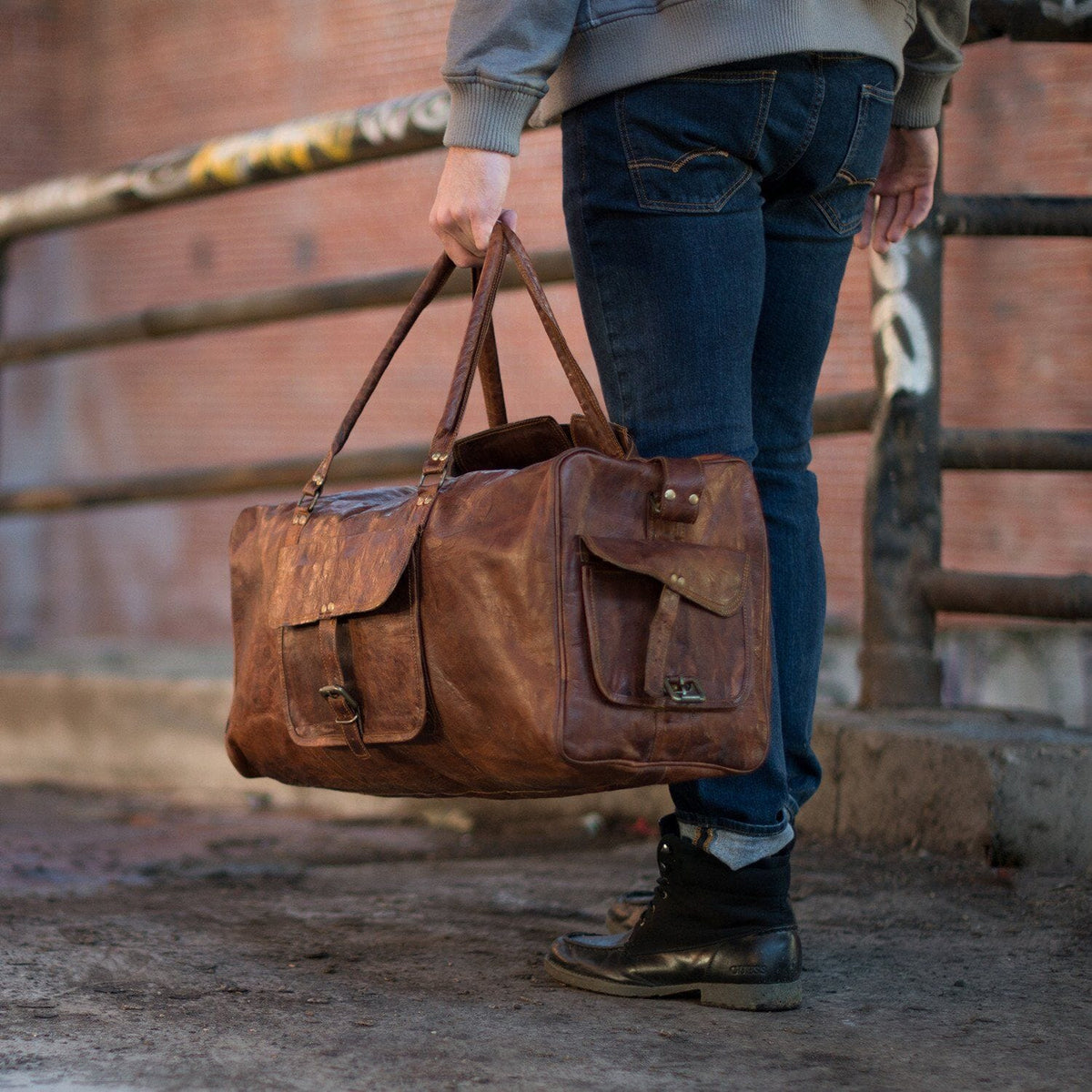 Classy Leather Bags The Portland Duffle - AVBL MRKT (2)