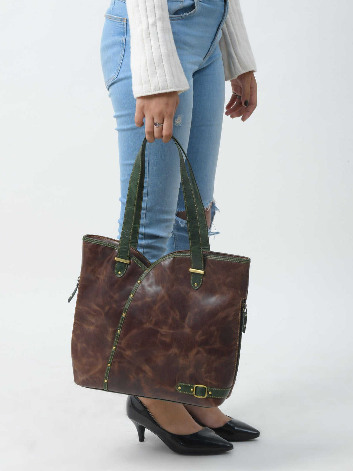 Classy Leather Bags The Riley Handbag - Brown - AVBL MRKT (7)