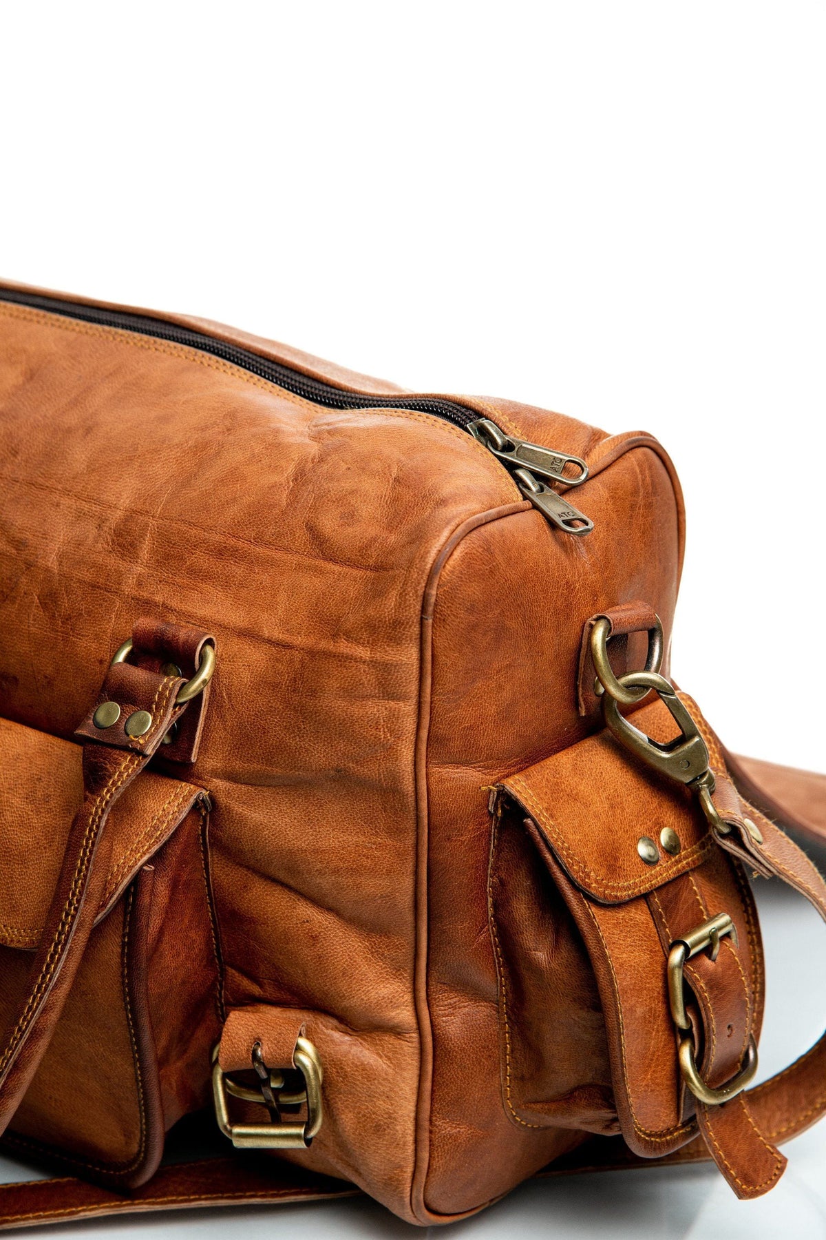 Classy Leather Bags The Walker Tanned - AVBL MRKT (6)