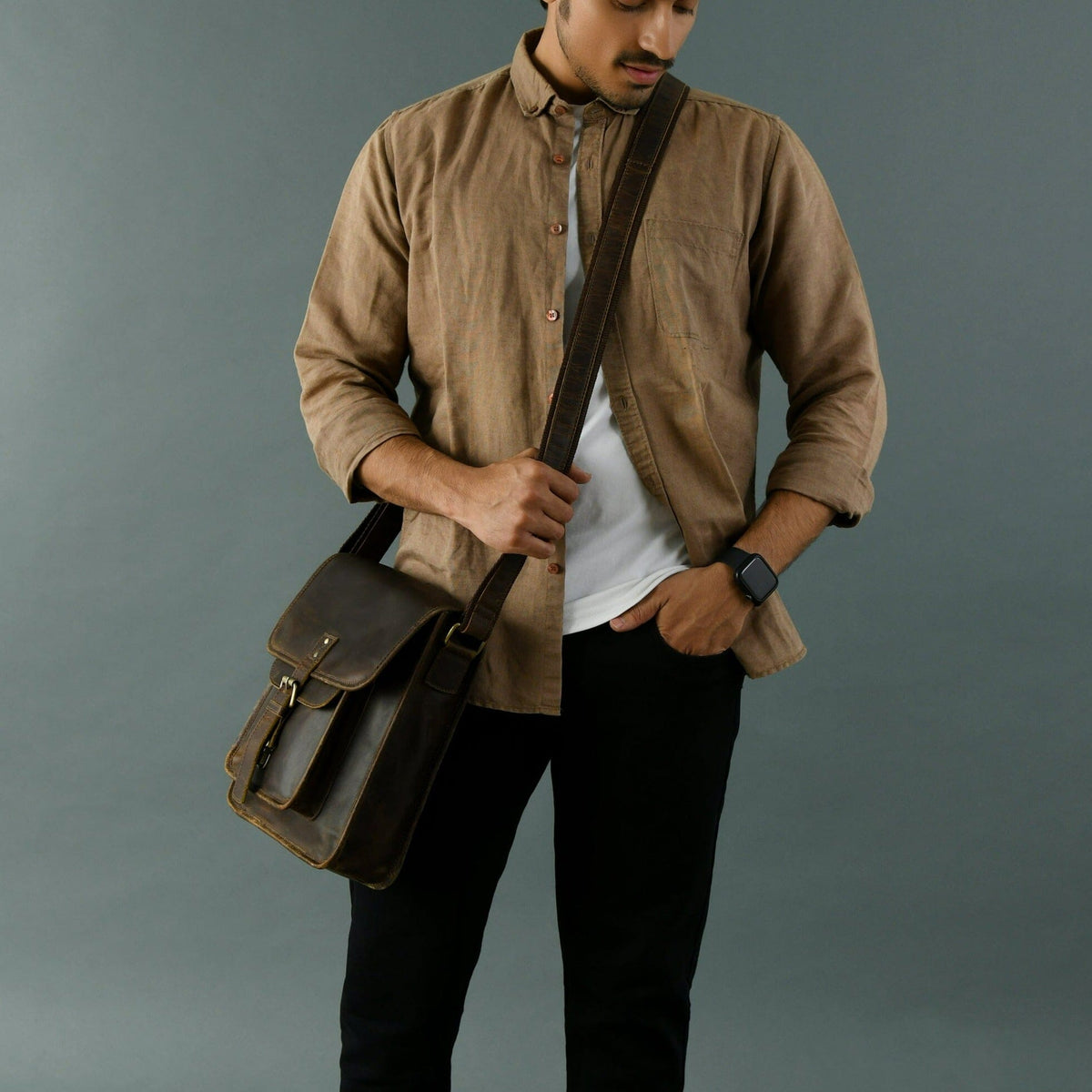 Classy Leather Bags Urban Messenger Bag - AVBL MRKT (3)
