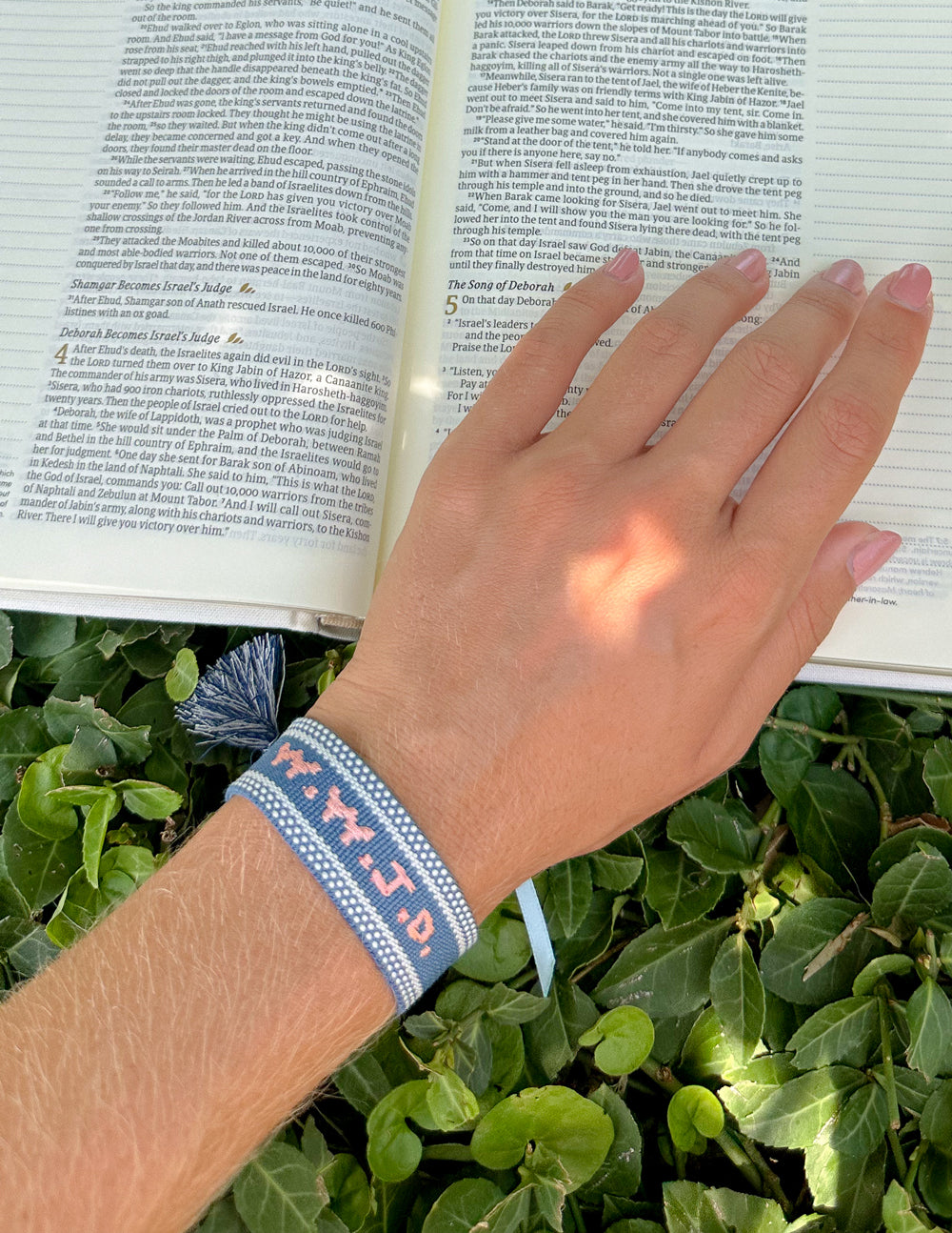 Elevated Faith Blue WWJD Embroidered Bracelet - AVBL MRKT (4)