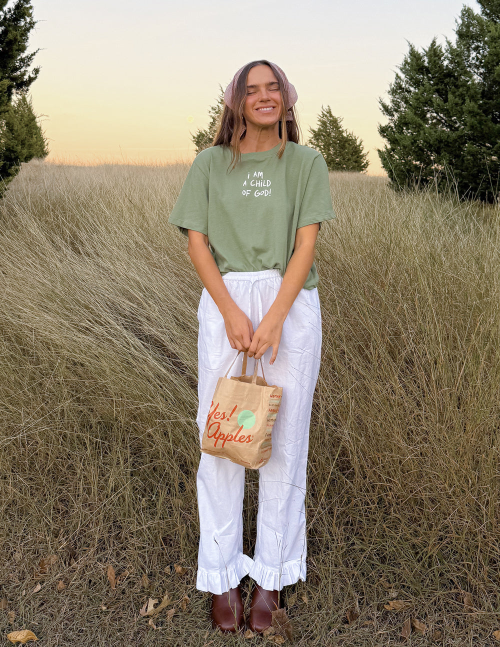 Elevated Faith Child of God Cropped Women's Tee - AVBL MRKT (2)