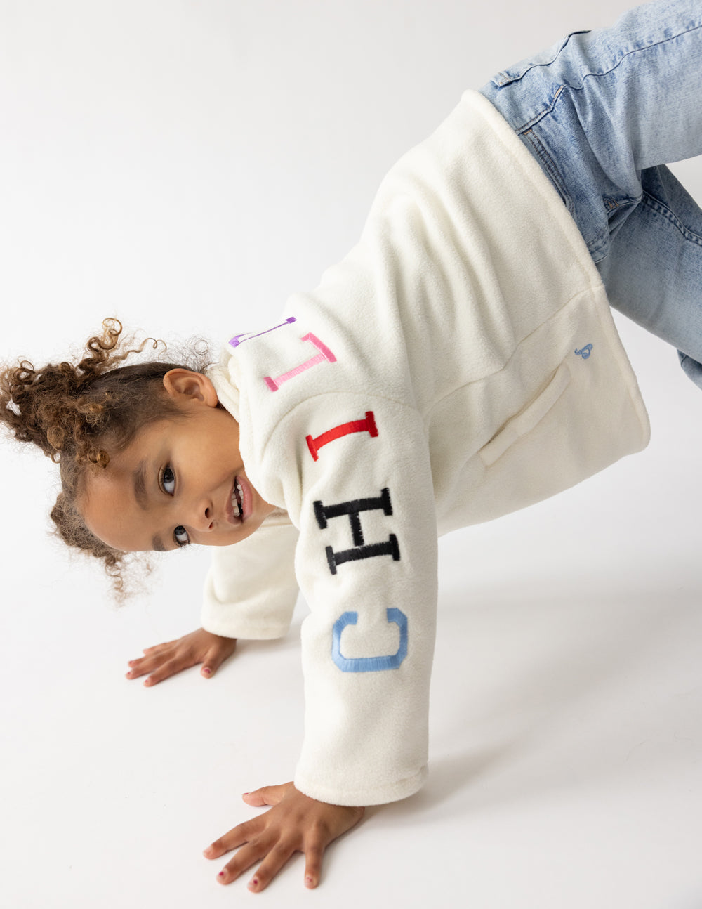 Elevated Faith Child of God Fleece Kids Pullover - AVBL MRKT (2)