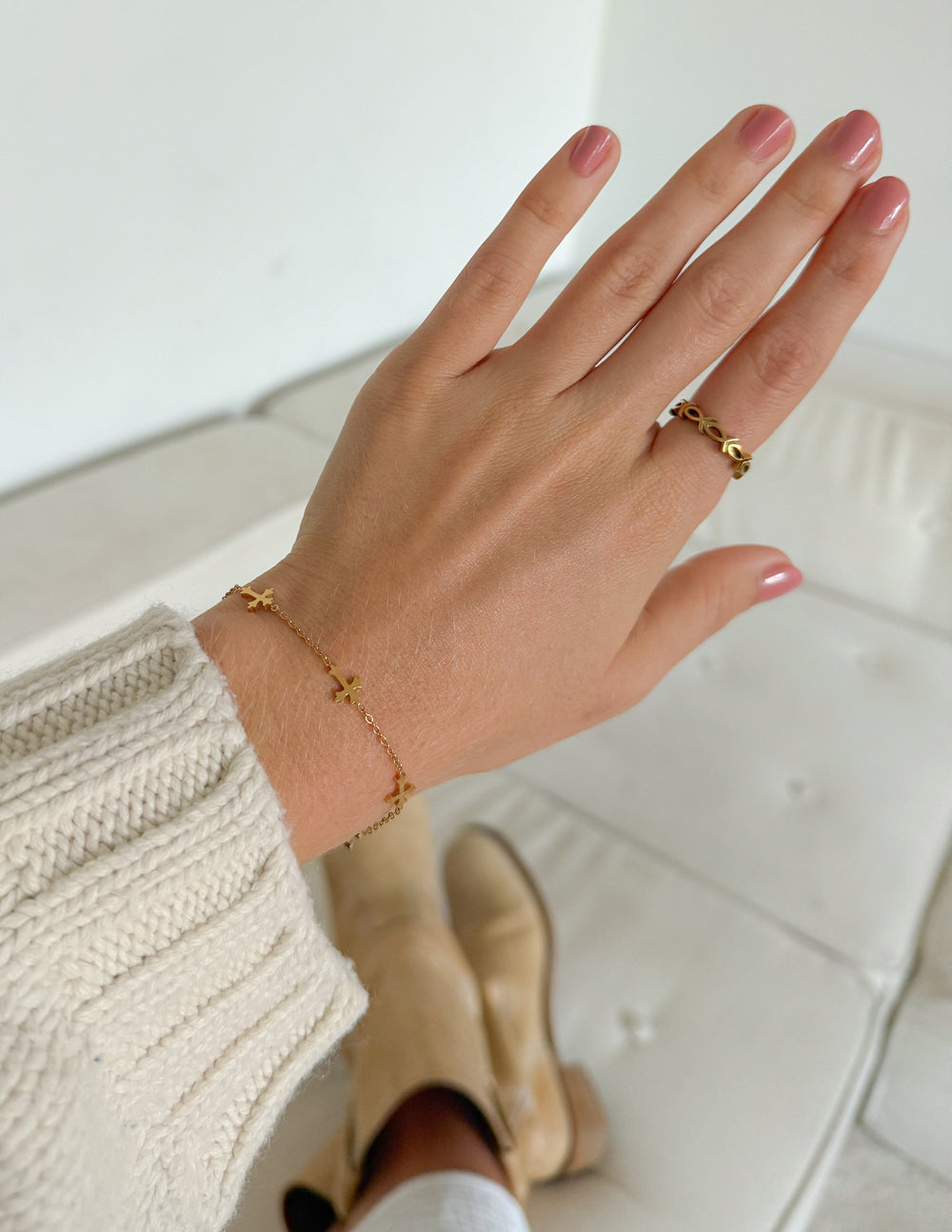 Elevated Faith Cross Link Bracelet - AVBL MRKT (5)