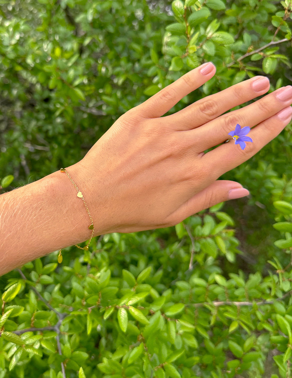Elevated Faith Dainty Heart Bracelet - AVBL MRKT (3)