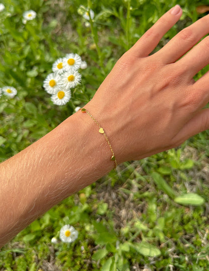 Elevated Faith Dainty Heart Bracelet - AVBL MRKT (4)