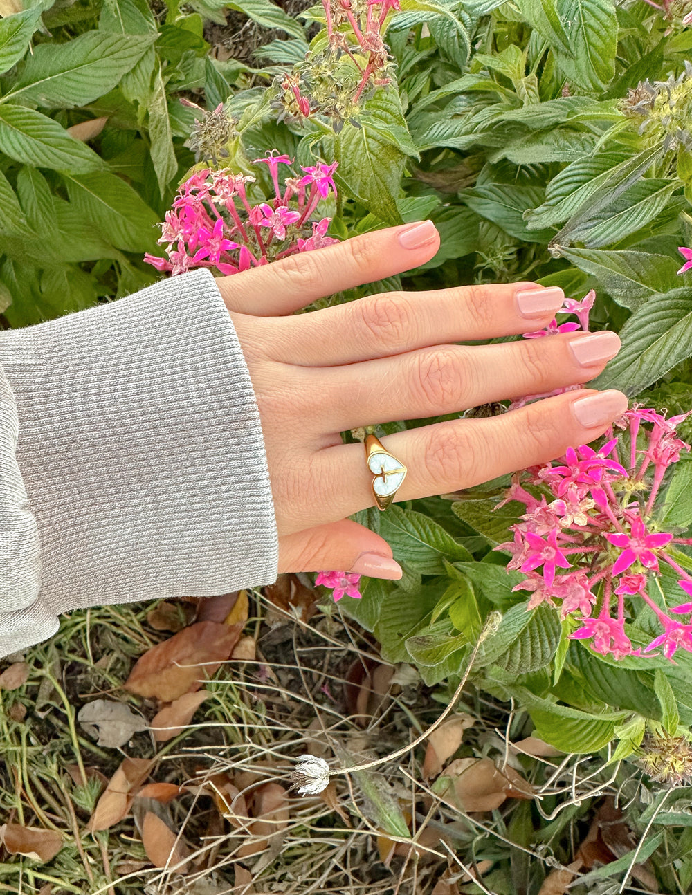 Elevated Faith Enamel Heart Cross Ring - AVBL MRKT (3)