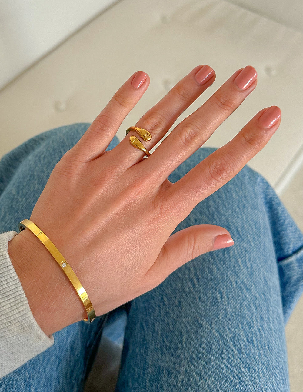 Elevated Faith Eternity Gem Cuff Bracelet - AVBL MRKT (3)