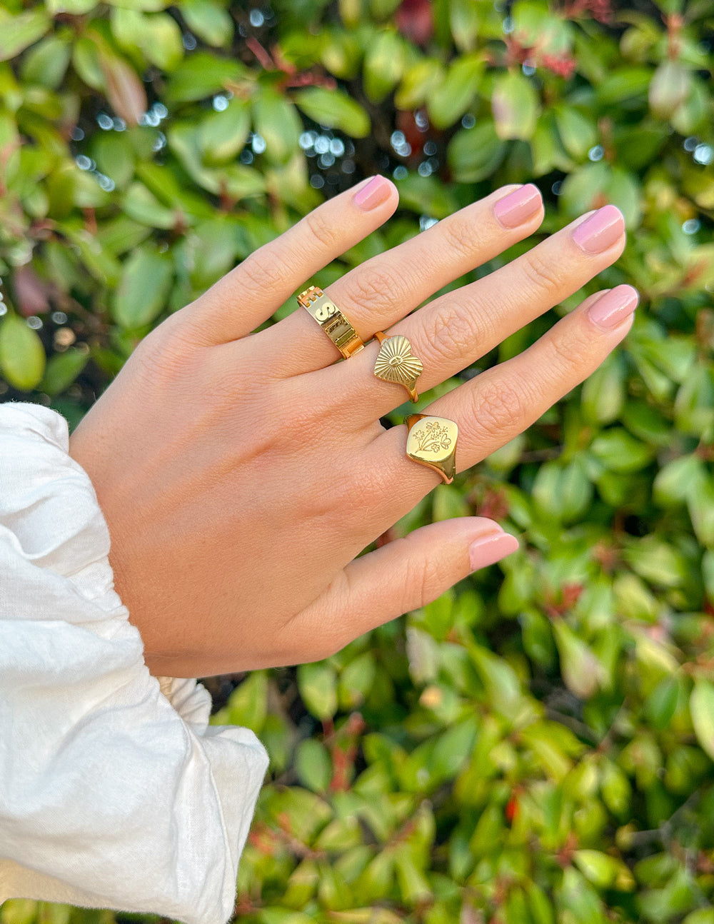 Elevated Faith Floral Signet Ring - AVBL MRKT (3)