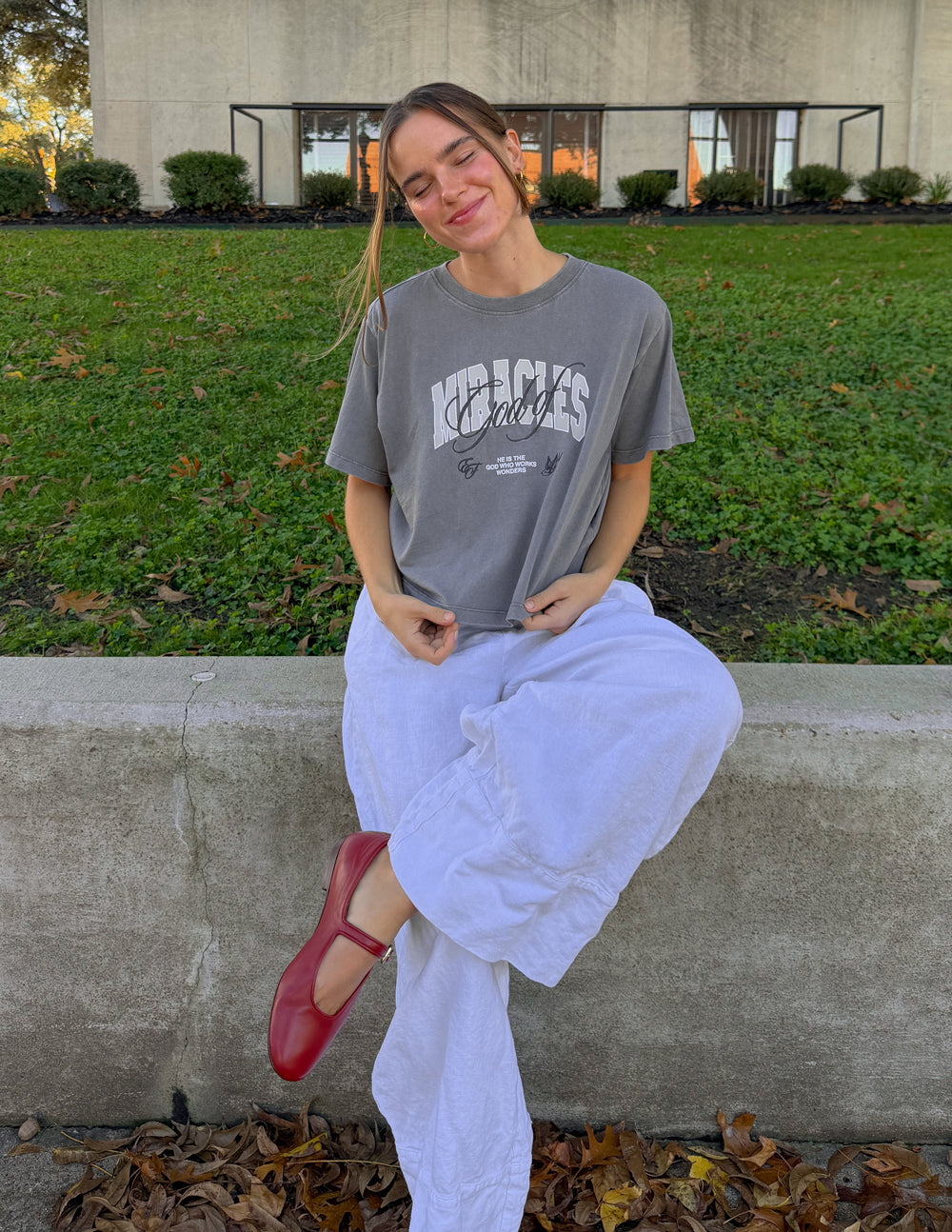 Elevated Faith God of Miracles Cropped Women's Tee - AVBL MRKT (10)